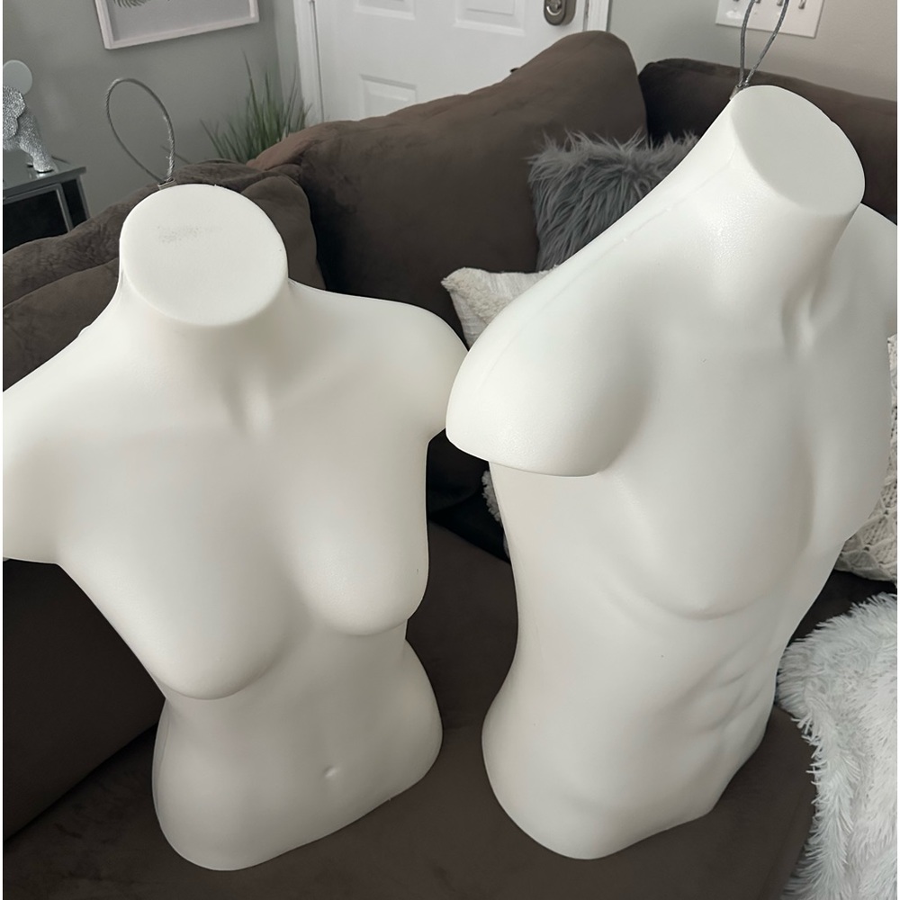 Maniquí both for $80